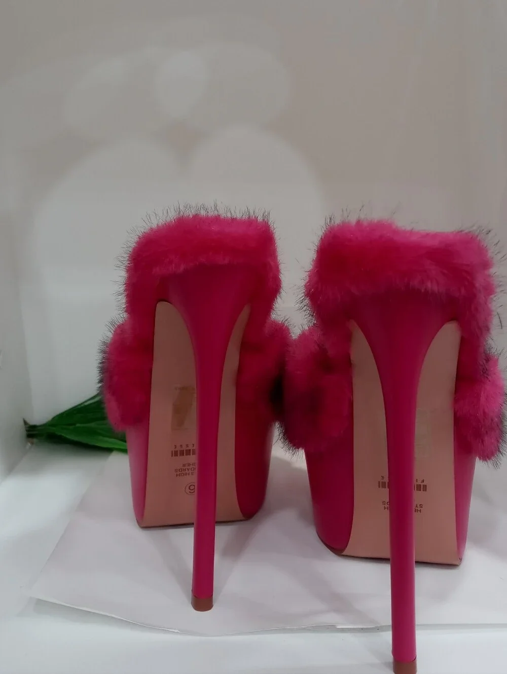 Finesse Reya Pink Fur Platform Mules/Sizes 6&7/NWB/MSRP $79